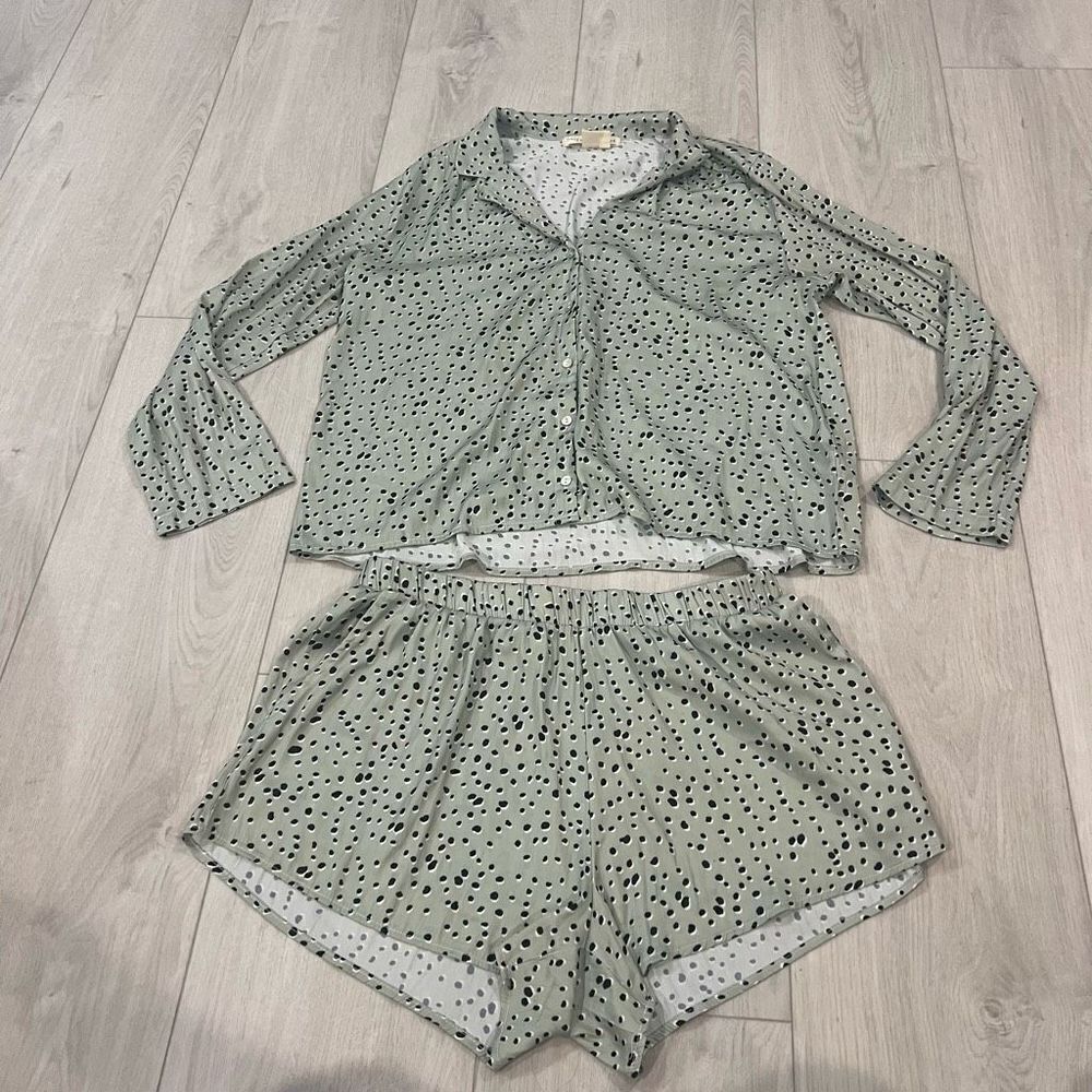 SALTWATER LUXE Floral
Short Pajamas size L